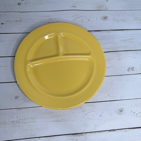 Vintage California Pottery Divided Plate Yellow 10.5" MCM USA Retro Diner - Picture 1 of 8